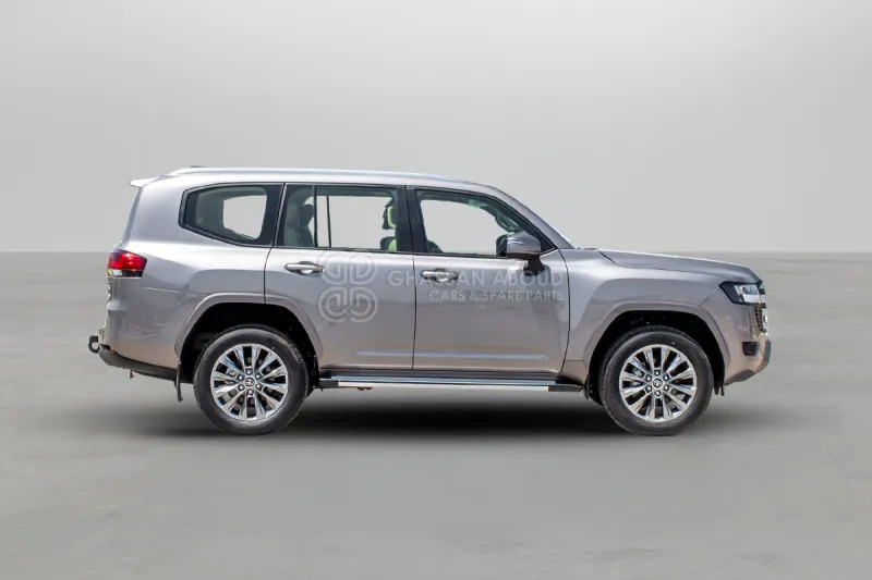Toyota Land Cruiser 300 - Джип: снимка 3 Toyota Land Cruiser 300 - Джип: снимка 3