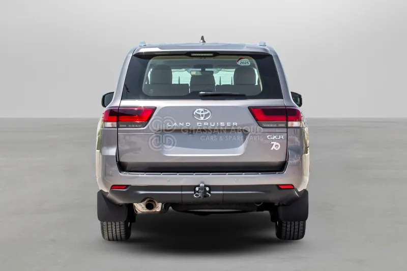 Toyota Land Cruiser 300 - Джип: снимка 4 Toyota Land Cruiser 300 - Джип: снимка 4