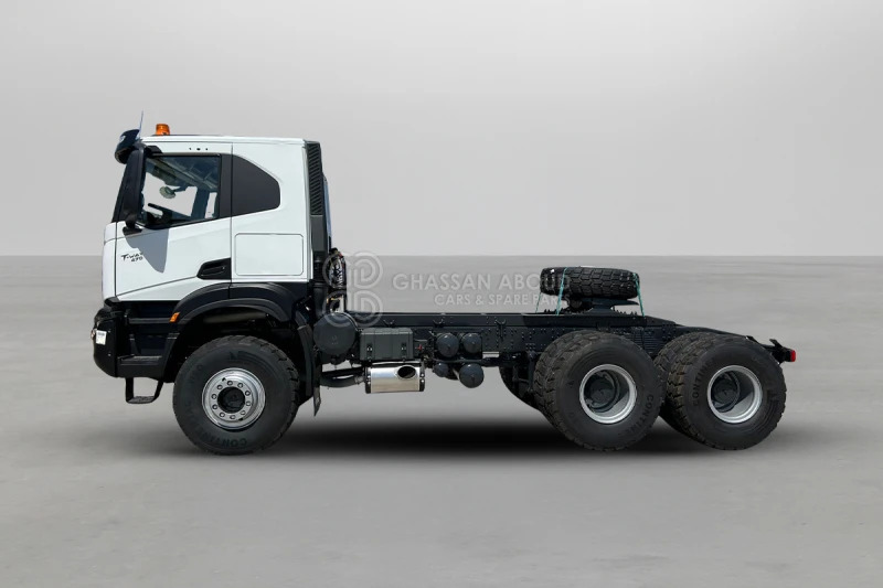 Iveco T-WAY AT720T47WTH 6x6 R20 Tyres Tractor Head - Barcelona Stock - Влекач: снимка 4 Iveco T-WAY AT720T47WTH 6x6 R20 Tyres Tractor Head - Barcelona Stock - Влекач: снимка 4