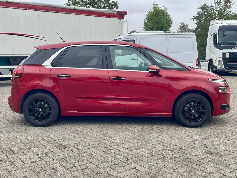 Citroën C4 Picasso REAR VIEW CAMERA, BLIND SPOT SENSOR, AUTO PARKING, FRONT & REAR PARKTRONIC, - Хечбек: снимка 4 Citroën C4 Picasso REAR VIEW CAMERA, BLIND SPOT SENSOR, AUTO PARKING, FRONT & REAR PARKTRONIC, - Хечбек: снимка 4
