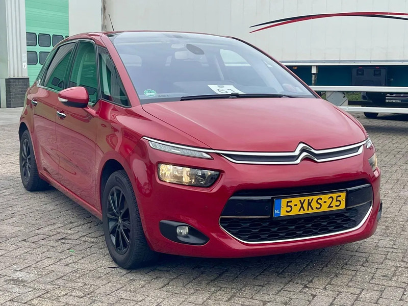 Citroën C4 Picasso REAR VIEW CAMERA, BLIND SPOT SENSOR, AUTO PARKING, FRONT & REAR PARKTRONIC, - Хечбек: снимка 3 Citroën C4 Picasso REAR VIEW CAMERA, BLIND SPOT SENSOR, AUTO PARKING, FRONT & REAR PARKTRONIC, - Хечбек: снимка 3