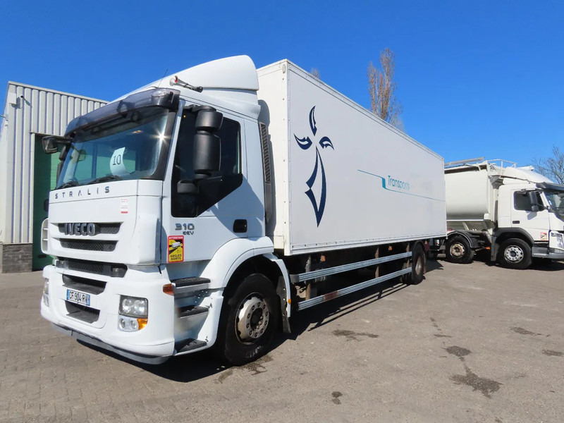 Iveco Stralis 310 8 meter box! Retarder, Great condition! - Камион фургон: снимка 2 Iveco Stralis 310 8 meter box! Retarder, Great condition! - Камион фургон: снимка 2