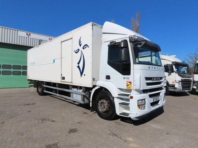 Iveco Stralis 310 8 meter box! Retarder, Great condition! - Камион фургон: снимка 2 Iveco Stralis 310 8 meter box! Retarder, Great condition! - Камион фургон: снимка 2