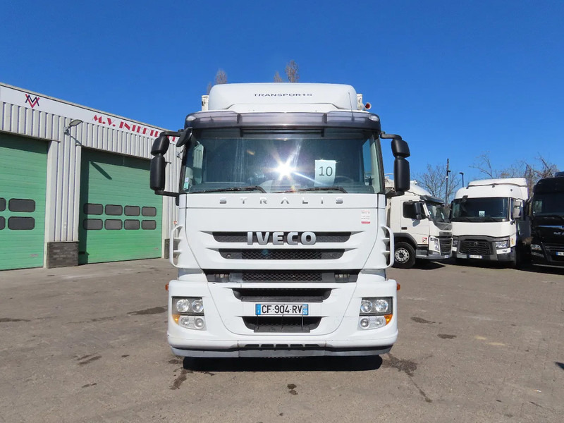 Iveco Stralis 310 8 meter box! Retarder, Great condition! - Камион фургон: снимка 4 Iveco Stralis 310 8 meter box! Retarder, Great condition! - Камион фургон: снимка 4
