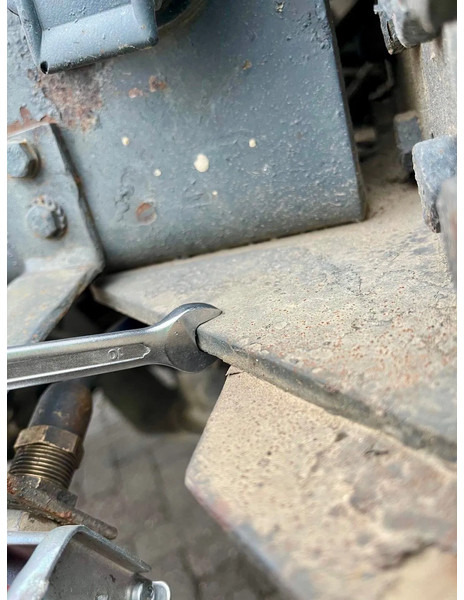 Камион с кран Iveco Stralis 360 6x2 Manual gearbox: снимка 15 Камион с кран Iveco Stralis 360 6x2 Manual gearbox: снимка 15