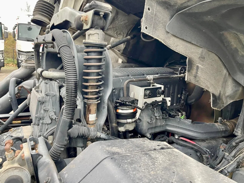 Камион с кран Iveco Stralis 360 6x2 Manual gearbox: снимка 18 Камион с кран Iveco Stralis 360 6x2 Manual gearbox: снимка 18