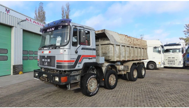 MAN 35.362 8x4 Euro 2, ZF manual gearbox, VERY clean - Самосвал камион: снимка 2 MAN 35.362 8x4 Euro 2, ZF manual gearbox, VERY clean - Самосвал камион: снимка 2