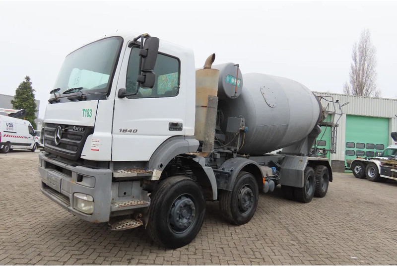 Mercedes-Benz Axor 4140 236540 KM ! BIG AXELS, Manual gearbox, FULL SPRING! 8х4 - Бетоновоз: снимка 2 Mercedes-Benz Axor 4140 236540 KM ! BIG AXELS, Manual gearbox, FULL SPRING! 8х4 - Бетоновоз: снимка 2