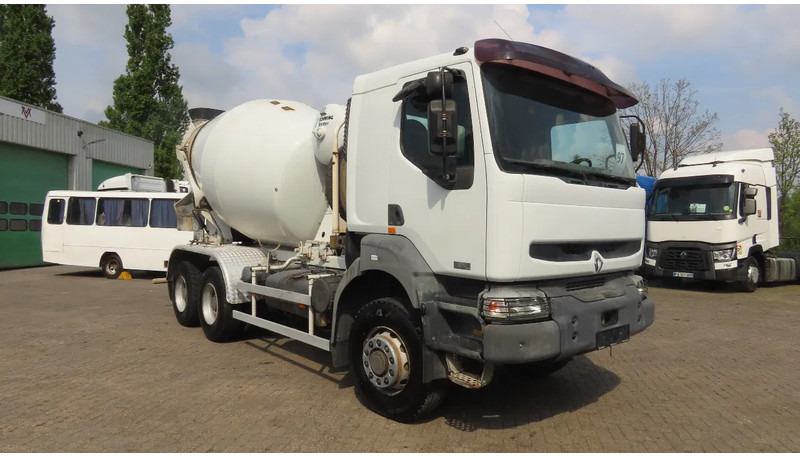 Renault Kerax 370 6X6! 10M3, FULL SPRIG. GREAT CONDITON! - Бетоновоз: снимка 4 Renault Kerax 370 6X6! 10M3, FULL SPRIG. GREAT CONDITON! - Бетоновоз: снимка 4