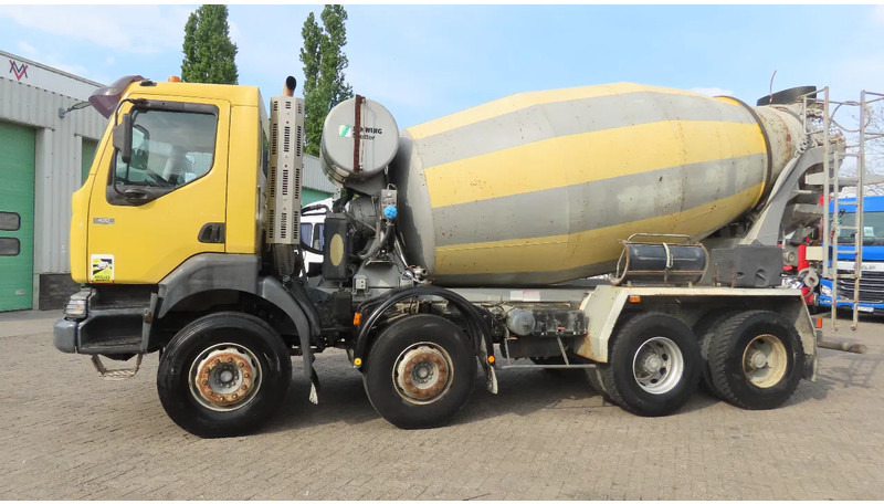 Renault Kerax 420 117000 km original !!! APK tot 27/06/2025 FRANCE truck - Бетоновоз: снимка 4 Renault Kerax 420 117000 km original !!! APK tot 27/06/2025 FRANCE truck - Бетоновоз: снимка 4