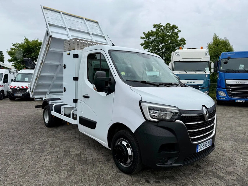 Renault Master 2021, 3 seats, Great condition, ! EURO 6 - Бус самосвал: снимка 1 Renault Master 2021, 3 seats, Great condition, ! EURO 6 - Бус самосвал: снимка 1