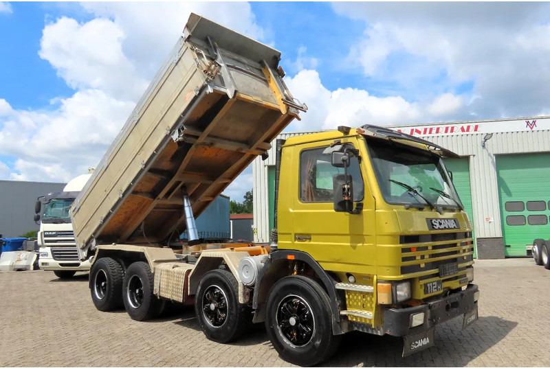 Scania 112 - 360 8x4,GREAT CONDITION! 100% VERY CLEAN - Самосвал камион: снимка 1 Scania 112 - 360 8x4,GREAT CONDITION! 100% VERY CLEAN - Самосвал камион: снимка 1