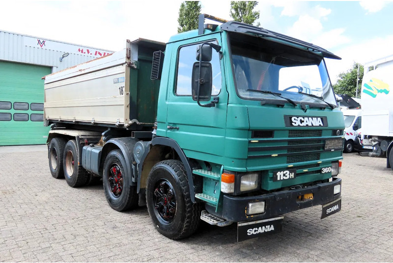 Scania P113-360 8x4 FULL SPRING! SUPER CONDITION! - Самосвал камион: снимка 2 Scania P113-360 8x4 FULL SPRING! SUPER CONDITION! - Самосвал камион: снимка 2