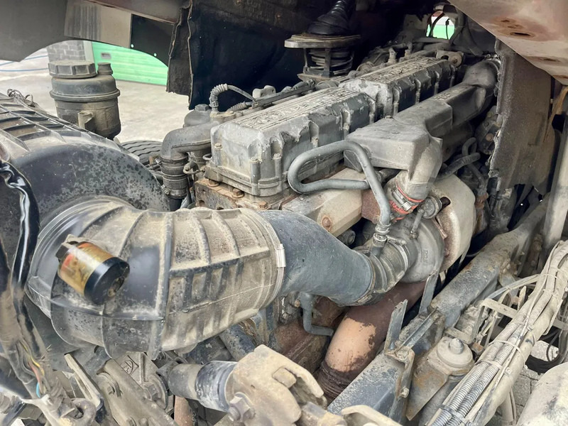 DAF CF 85.430 MANUAL ! TOP Condition ! - Влекач: снимка 4 DAF CF 85.430 MANUAL ! TOP Condition ! - Влекач: снимка 4