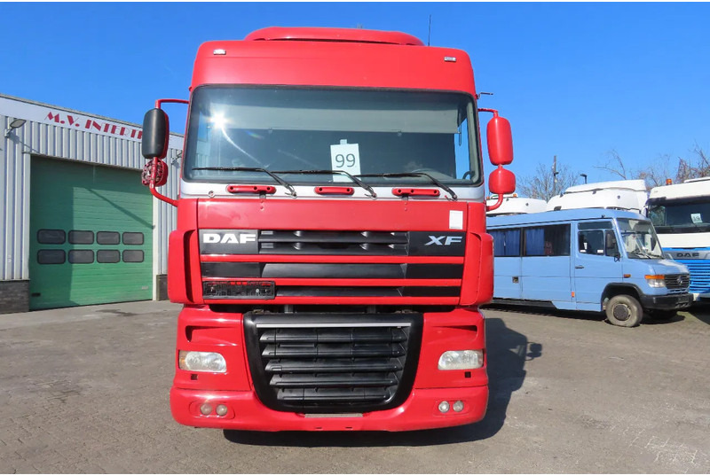 DAF XF 105.460 Euro5 evv, 2 beds, 2 tanks - Влекач: снимка 3 DAF XF 105.460 Euro5 evv, 2 beds, 2 tanks - Влекач: снимка 3