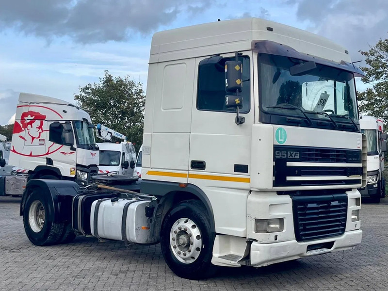 DAF XF 95.430 E4 TYPE, PTO + HYDRAULIC, FRIGO - Влекач: снимка 4 DAF XF 95.430 E4 TYPE, PTO + HYDRAULIC, FRIGO - Влекач: снимка 4