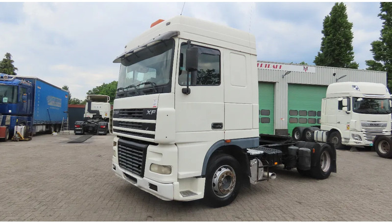 DAF XF 95.480 EURO4 , Manual! Super truck! - Влекач: снимка 4 DAF XF 95.480 EURO4 , Manual! Super truck! - Влекач: снимка 4