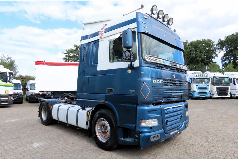 DAF XF 95.530 EURO4. Royal DAF! - Влекач: снимка 3 DAF XF 95.530 EURO4. Royal DAF! - Влекач: снимка 3