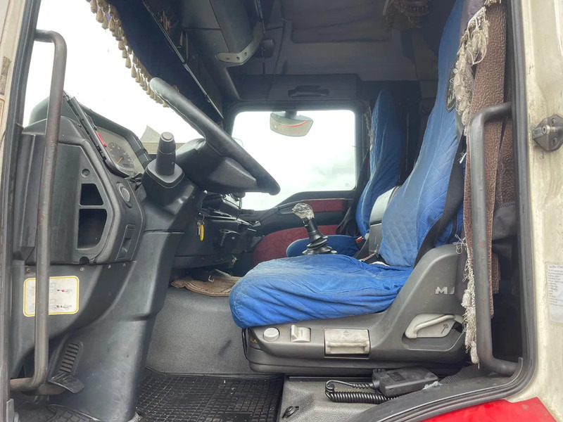 MAN TGA 18.410 EURO2 , Manual injection, FRIGO - Влекач: снимка 5 MAN TGA 18.410 EURO2 , Manual injection, FRIGO - Влекач: снимка 5