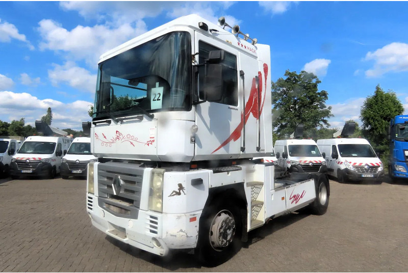 Renault Magnum 440 Mack! Manual gearbox. Royal truck - Влекач: снимка 3 Renault Magnum 440 Mack! Manual gearbox. Royal truck - Влекач: снимка 3