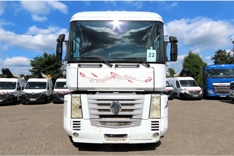Renault Magnum 440 Mack! Manual gearbox. Royal truck - Влекач: снимка 2 Renault Magnum 440 Mack! Manual gearbox. Royal truck - Влекач: снимка 2