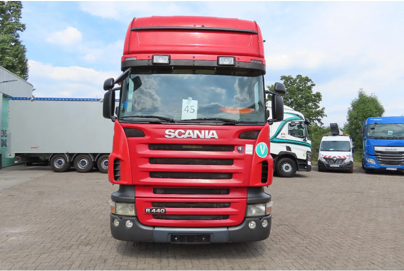 Scania R440 2 tanks Frigo, 927381km, no rust chassis - Влекач: снимка 2 Scania R440 2 tanks Frigo, 927381km, no rust chassis - Влекач: снимка 2
