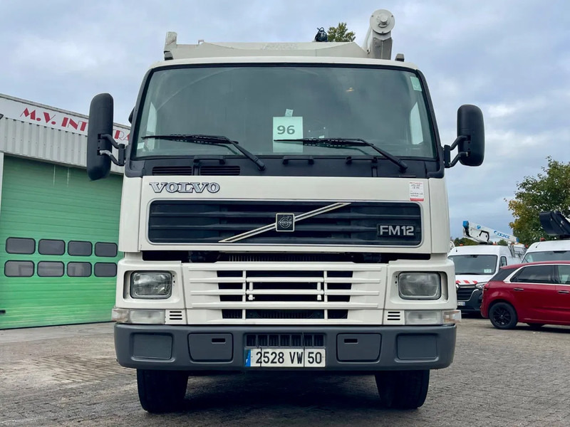 Volvo FM 12.380 8X4 SILO AUGER / AIR GREAT CONDITION / fully serviced! - Камион цистерна: снимка 3 Volvo FM 12.380 8X4 SILO AUGER / AIR GREAT CONDITION / fully serviced! - Камион цистерна: снимка 3