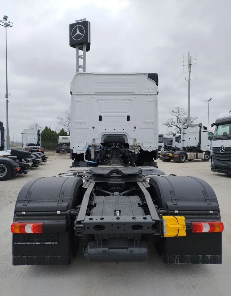Mercedes-Benz Actros - Влекач: снимка 4 Mercedes-Benz Actros - Влекач: снимка 4
