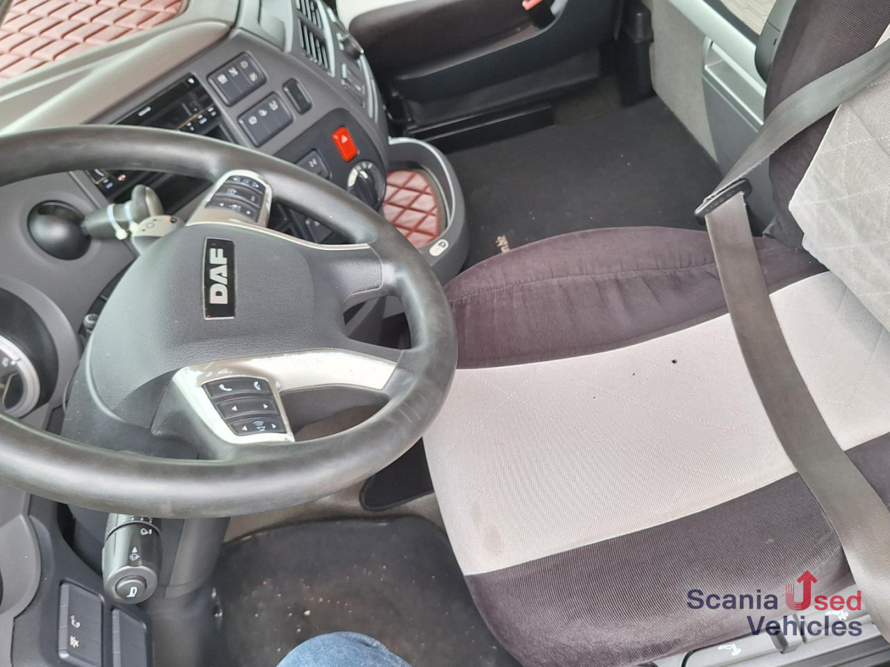 DAF XF 480 6x2 SSC Intarder ! - Контейнеровоз/ Сменна каросерия камион: снимка 2 DAF XF 480 6x2 SSC Intarder ! - Контейнеровоз/ Сменна каросерия камион: снимка 2