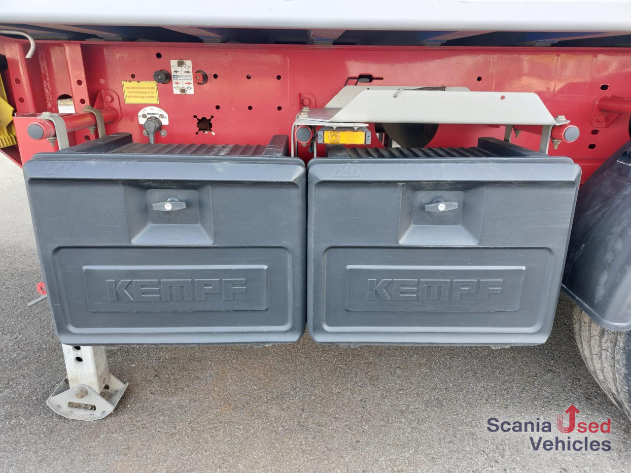 KEMPF SKM 3/S/ 39 A 10 Kastenmulde - Самосвал полуремарке: снимка 2 KEMPF SKM 3/S/ 39 A 10 Kastenmulde - Самосвал полуремарке: снимка 2