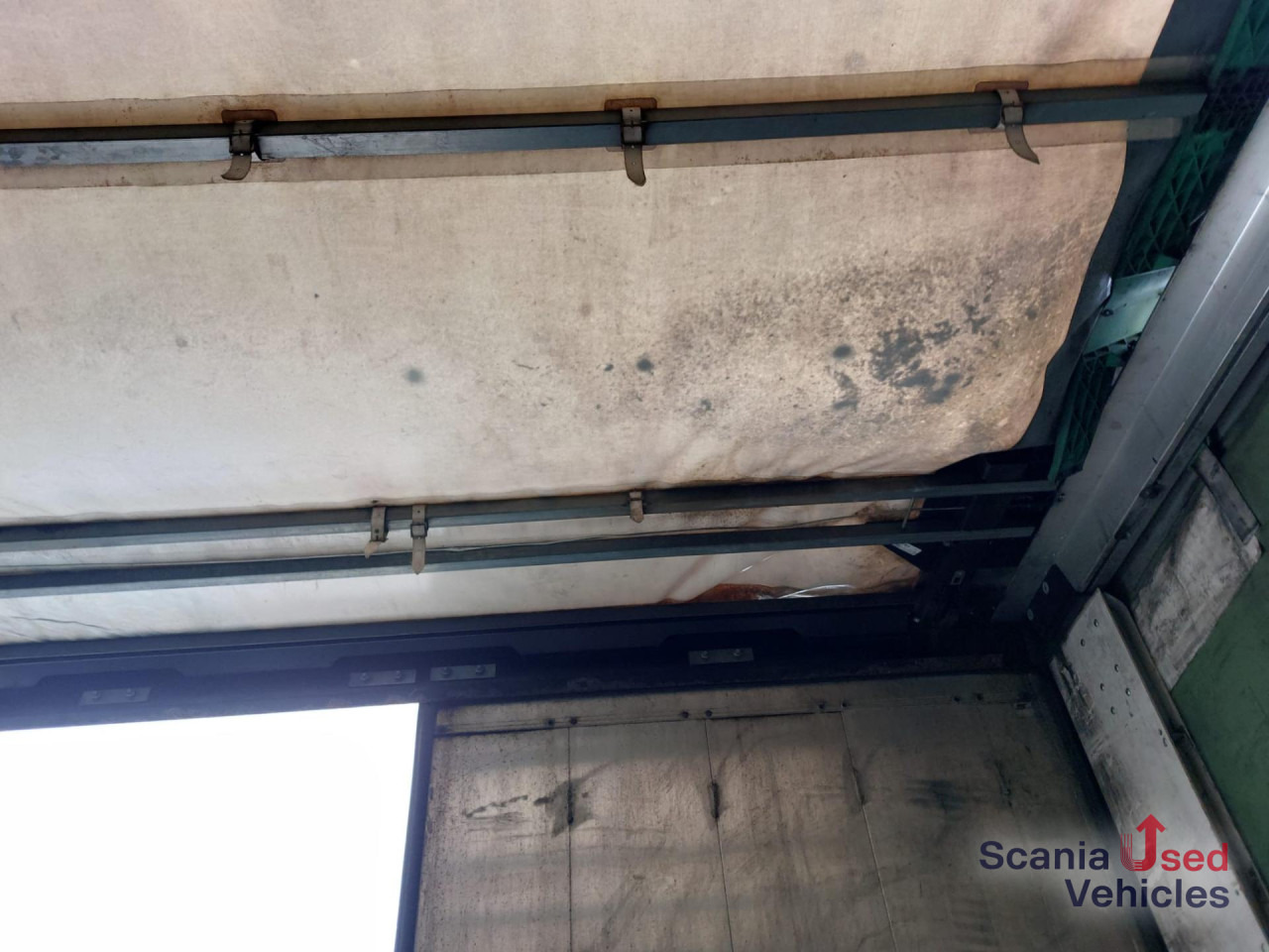 SCHWARZMUELLER 2 Achs-Anhänger Heckportaltüren 2,80m - Брезентово ремарке: снимка 2 SCHWARZMUELLER 2 Achs-Anhänger Heckportaltüren 2,80m - Брезентово ремарке: снимка 2