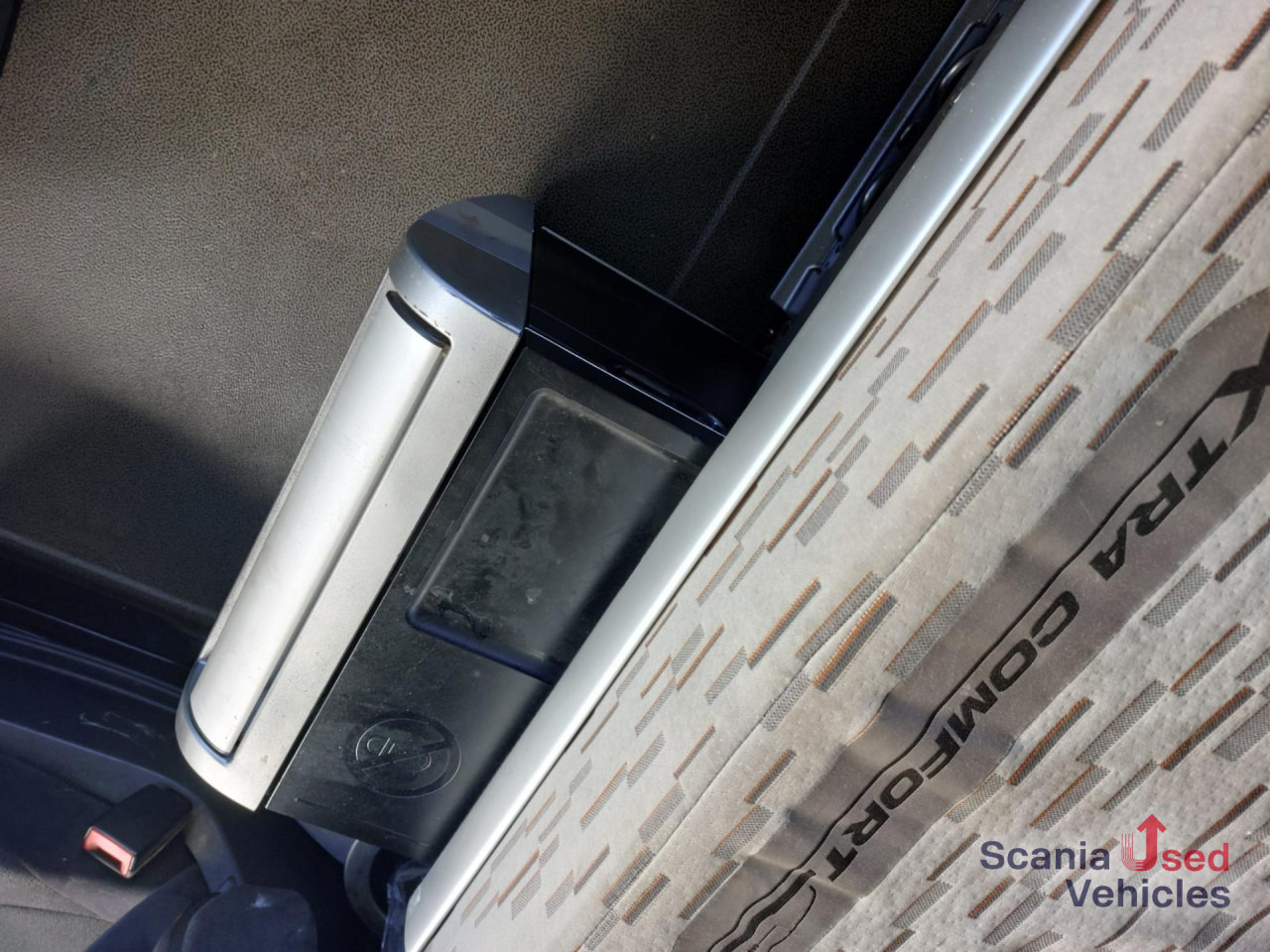 DAF XF 460 FT Space Cab Low deck - Влекач: снимка 2 DAF XF 460 FT Space Cab Low deck - Влекач: снимка 2