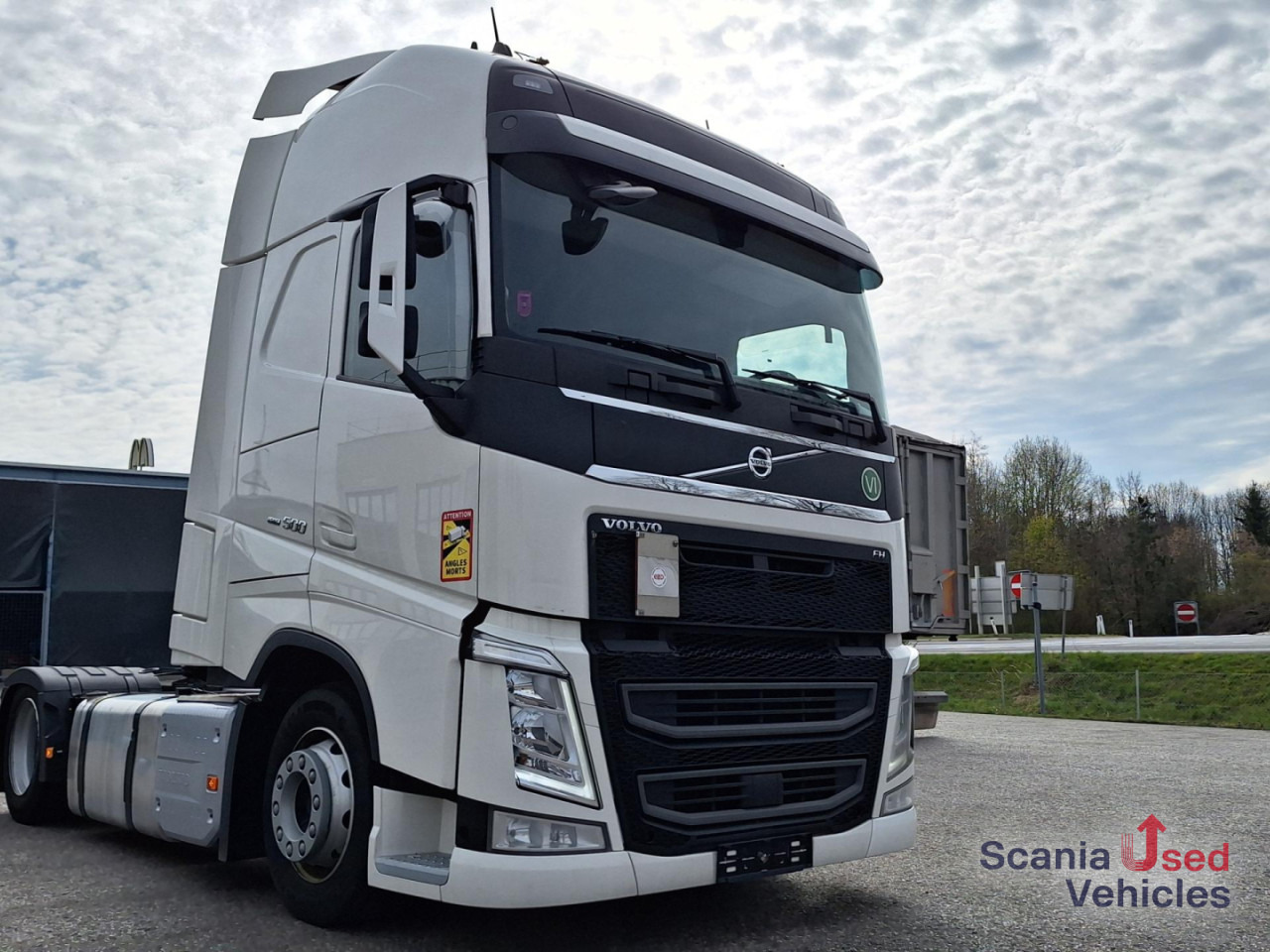 VOLVO FH 500 Lowliner Euro 6 TUV NEU !! - Влекач: снимка 3 VOLVO FH 500 Lowliner Euro 6 TUV NEU !! - Влекач: снимка 3