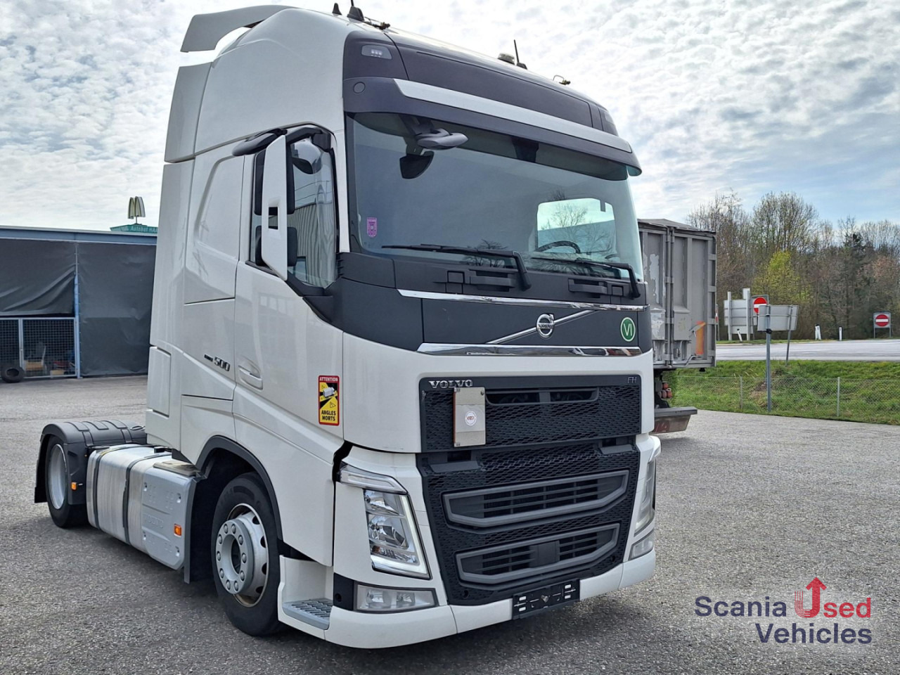 VOLVO FH 500 Lowliner Euro 6 TUV NEU !! - Влекач: снимка 2 VOLVO FH 500 Lowliner Euro 6 TUV NEU !! - Влекач: снимка 2