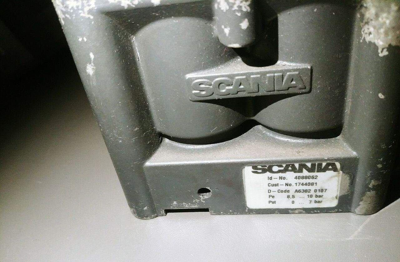 Scania EGR VALVE - Клапа за Камион: снимка 3 Scania EGR VALVE - Клапа за Камион: снимка 3