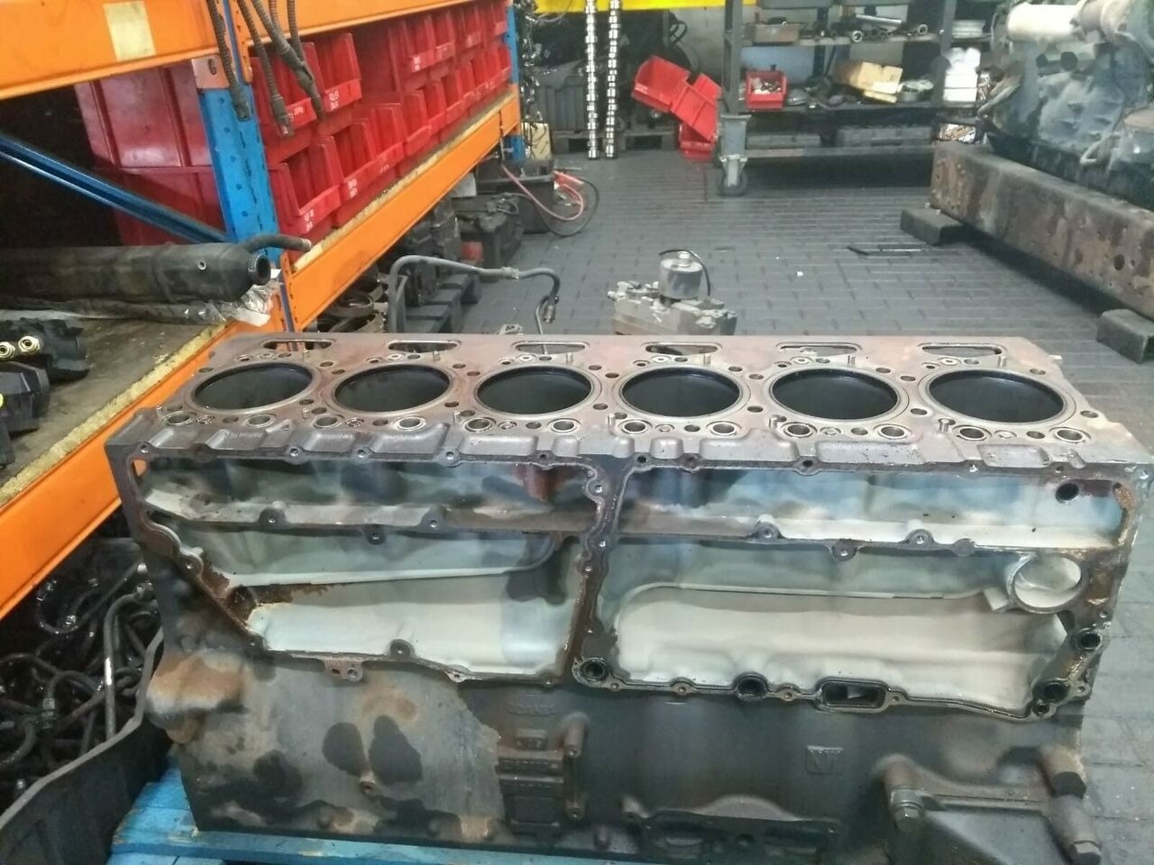 Scania ENGINE BLOCK Scania - Цилиндров блок за Камион: снимка 2 Scania ENGINE BLOCK Scania - Цилиндров блок за Камион: снимка 2