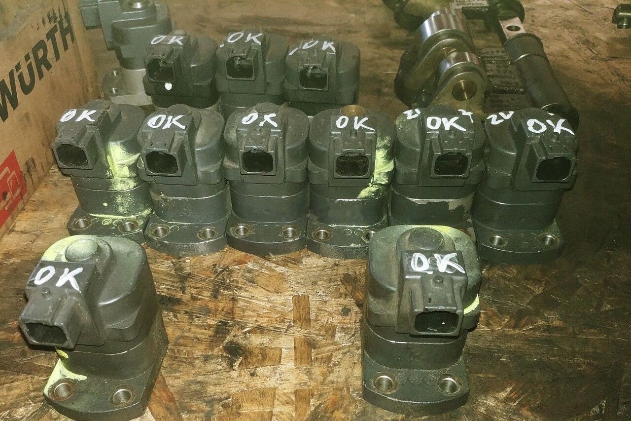 Scania GENUINE FUEL SOLENOID 1724538 1784240 Scania HPI - Клапа за Камион: снимка 2 Scania GENUINE FUEL SOLENOID 1724538 1784240 Scania HPI - Клапа за Камион: снимка 2