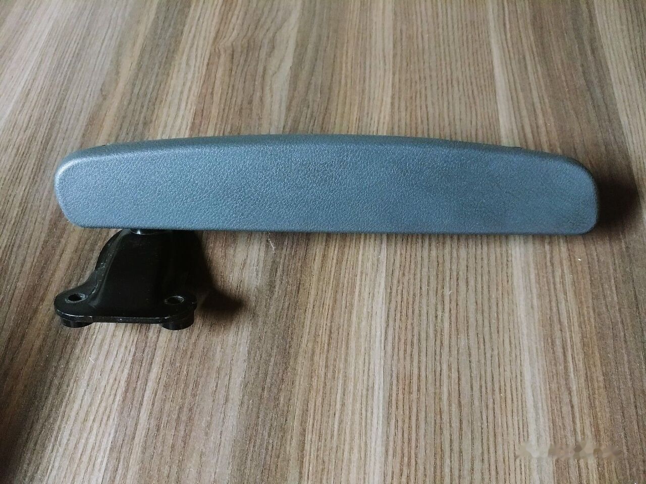 Scania LEFT ARMREST Scania 4 SERIES - Седалка за Камион: снимка 1 Scania LEFT ARMREST Scania 4 SERIES - Седалка за Камион: снимка 1