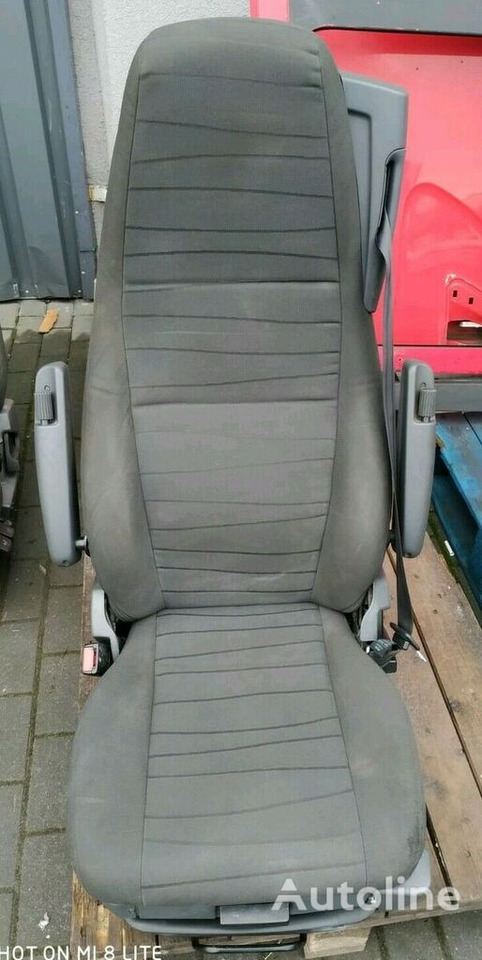 Scania PNEUMATIC , AIR , "PILOT " WITH LEFT ARMREST - Седалка за Камион: снимка 1 Scania PNEUMATIC , AIR , "PILOT " WITH LEFT ARMREST - Седалка за Камион: снимка 1