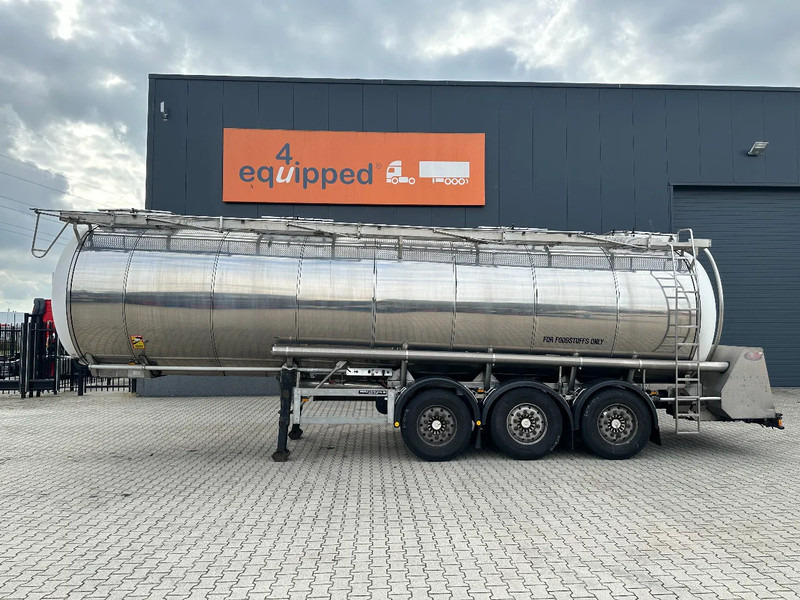Feldbinder FOOD / LEVENSMIDDELEN / LEBENSMITTEL / 33.500L / 3-COMP / PUMP / NL-trailer / APK: 10-2026 - Полуремарке цистерна: снимка 2 Feldbinder FOOD / LEVENSMIDDELEN / LEBENSMITTEL / 33.500L / 3-COMP / PUMP / NL-trailer / APK: 10-2026 - Полуремарке цистерна: снимка 2