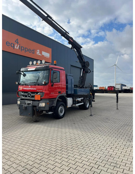 Mercedes-Benz Actros 2046 4x4 / FULL SPRING / HIAB 288 EP 5 HIPRO Crane / EURO-5 - Камион с кран: снимка 2 Mercedes-Benz Actros 2046 4x4 / FULL SPRING / HIAB 288 EP 5 HIPRO Crane / EURO-5 - Камион с кран: снимка 2