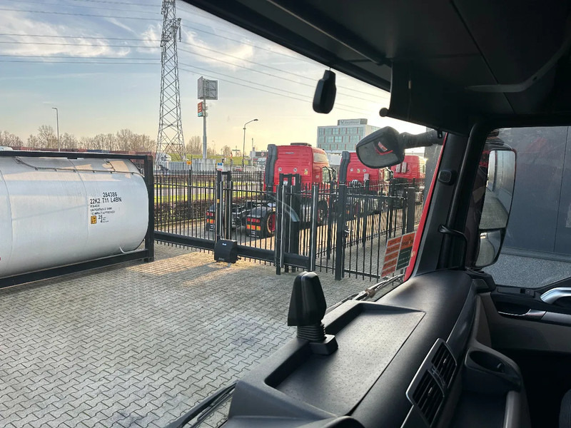 Влекач За превоз на насипни материали MAN TGX 18.420 ADR (FL, AT), PTO, 10x vorhanden: снимка 15 Влекач За превоз на насипни материали MAN TGX 18.420 ADR (FL, AT), PTO, 10x vorhanden: снимка 15