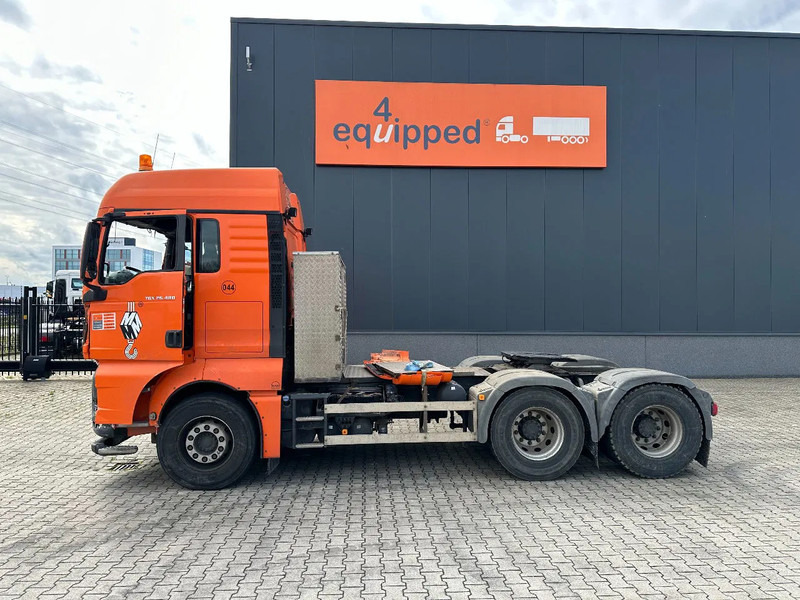 MAN TGX 26.480 6x4, MANUAL GEARBOX, ONLY CABIN DAMAGE, 231.000KM - Влекач: снимка 2 MAN TGX 26.480 6x4, MANUAL GEARBOX, ONLY CABIN DAMAGE, 231.000KM - Влекач: снимка 2