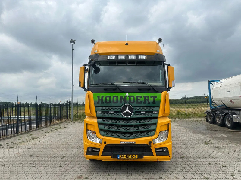 Mercedes-Benz Actros 2748 LS 6x2 BROKEN ENGINE / MOTOR SCHADEN / KAPOTTE MOTOR - Влекач: снимка 5 Mercedes-Benz Actros 2748 LS 6x2 BROKEN ENGINE / MOTOR SCHADEN / KAPOTTE MOTOR - Влекач: снимка 5