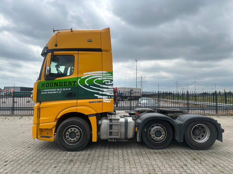 Mercedes-Benz Actros 2748 LS 6x2 BROKEN ENGINE - Влекач: снимка 2 Mercedes-Benz Actros 2748 LS 6x2 BROKEN ENGINE - Влекач: снимка 2