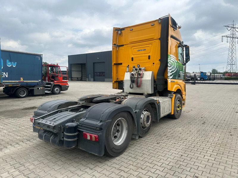 Mercedes-Benz Actros 2748 LS 6x2 BROKEN ENGINE - Влекач: снимка 3 Mercedes-Benz Actros 2748 LS 6x2 BROKEN ENGINE - Влекач: снимка 3