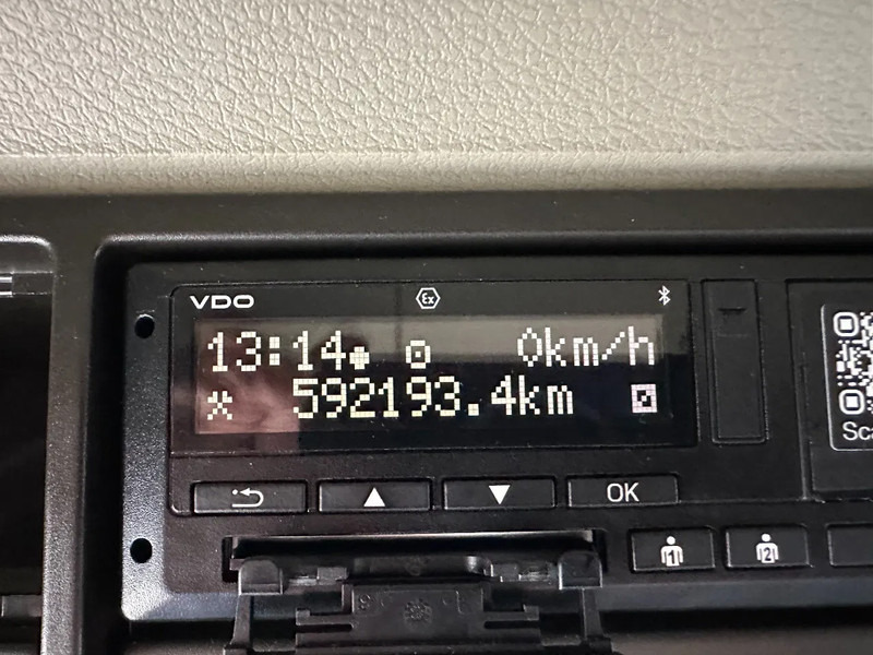 Влекач Volvo FM 460 Globetrotter, Night-Airco, ADR (FL, AT), EURO-6, ALCOA, VEB, 4x available: снимка 19 Влекач Volvo FM 460 Globetrotter, Night-Airco, ADR (FL, AT), EURO-6, ALCOA, VEB, 4x available: снимка 19