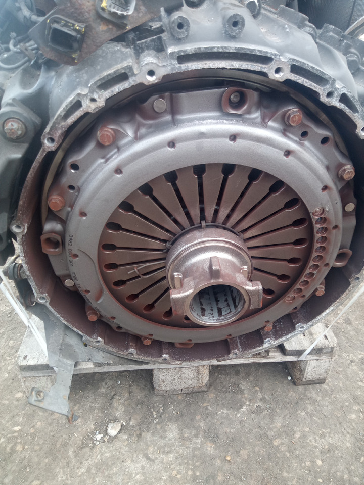 Daf XF106 - Двигател: снимка 4 Daf XF106 - Двигател: снимка 4