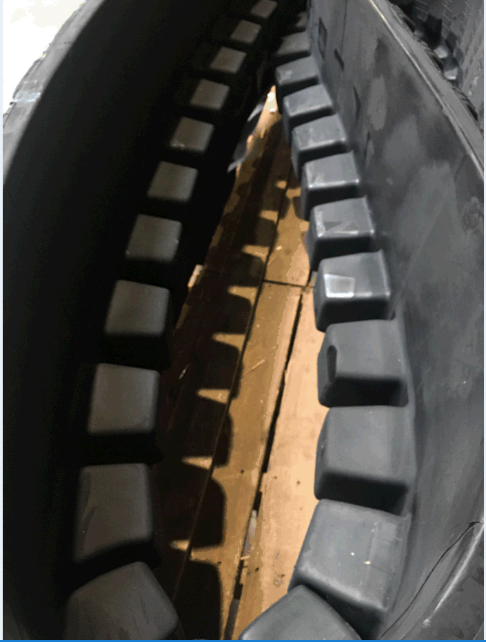 Rubber track for CNH and NH Combine 24" and 28.5" - Гумени/ Метални вериги за Зърнокомбайн: снимка 5 Rubber track for CNH and NH Combine 24" and 28.5" - Гумени/ Метални вериги за Зърнокомбайн: снимка 5