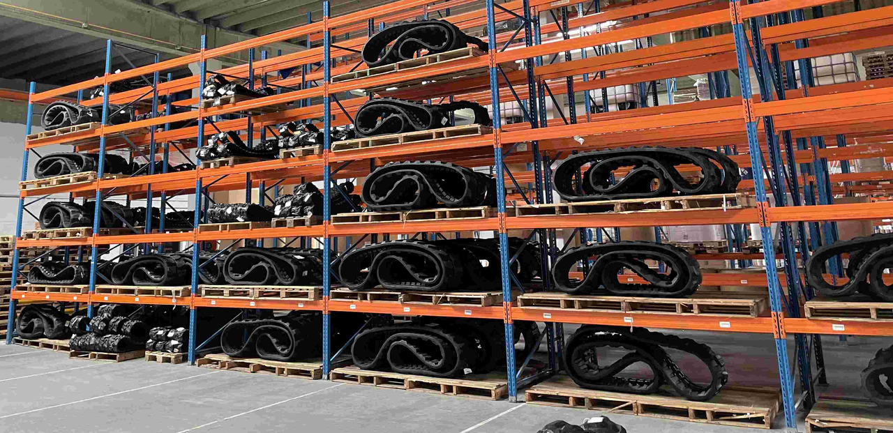 Rubber track for Challenger 35-45-55 - Гумени/ Метални вериги за Верижен трактор: снимка 3 Rubber track for Challenger 35-45-55 - Гумени/ Метални вериги за Верижен трактор: снимка 3